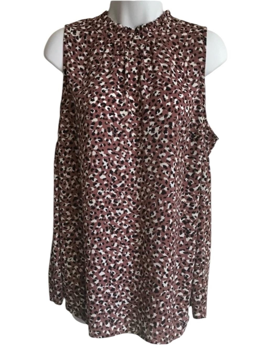 🔴 4/$15 torrid Women’s L Mauve Black Animal Spot Ruffle Mock Neck Tank Top EUC - Picture 2 of 16